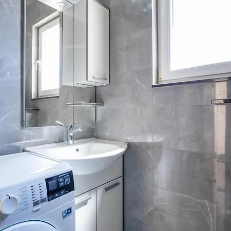 Gorgeous In With Wifi Appartement Komarna